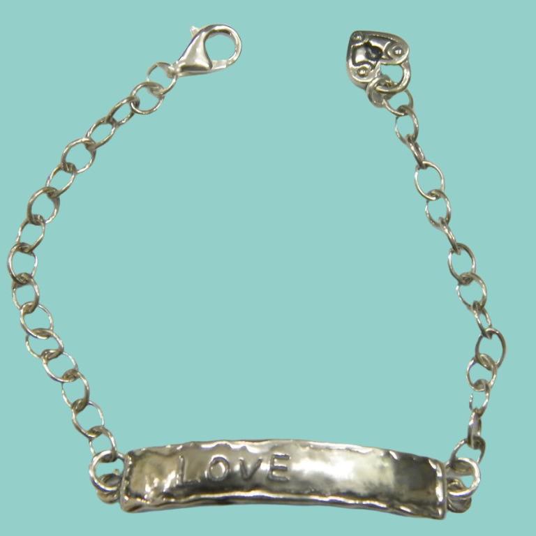 Sterling silver Bracelet for Woman. Engraved Love / Believe / Faith Bracelet. - Bluenoemi