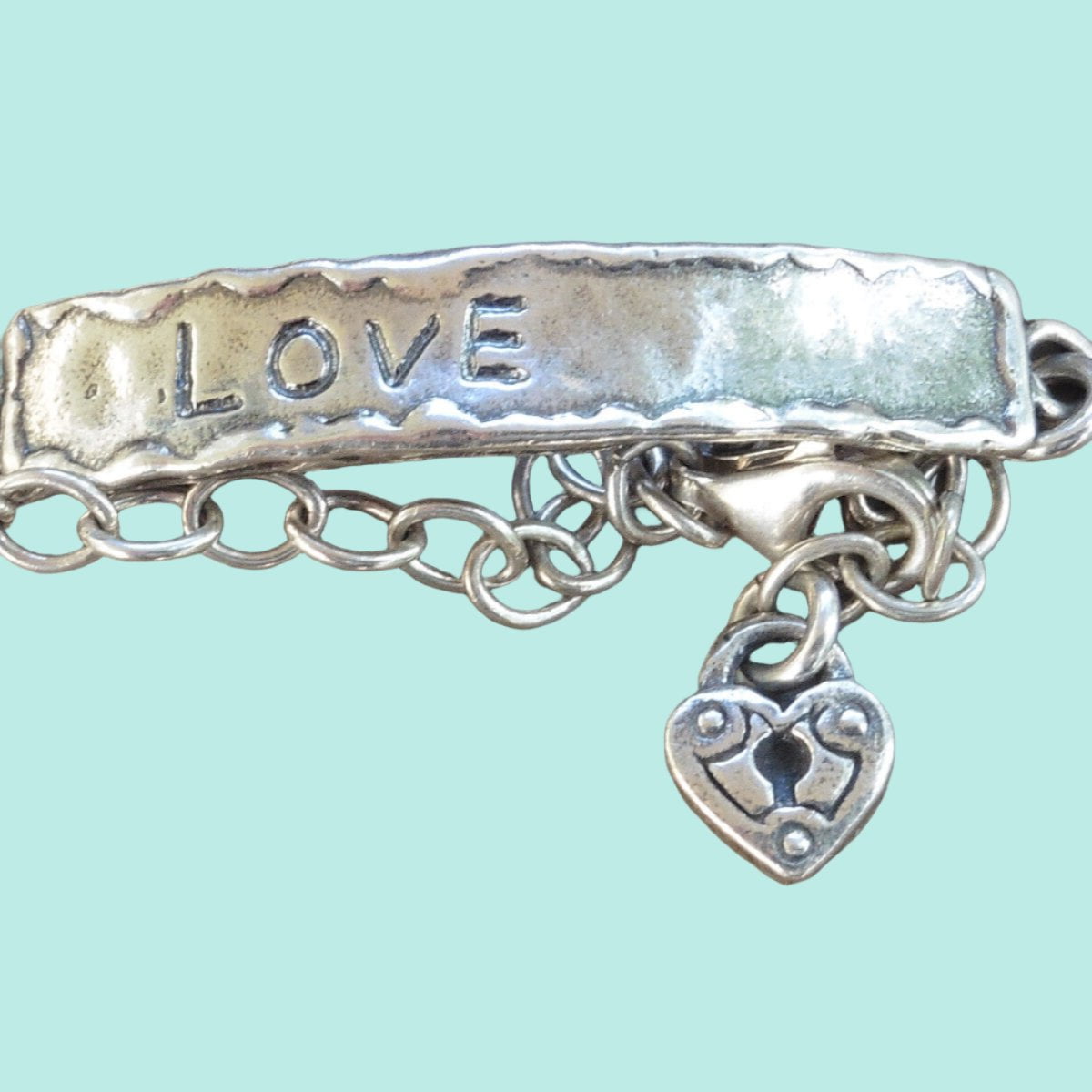 Sterling silver Bracelet . Engraved Love Bracelet. - Bluenoemi