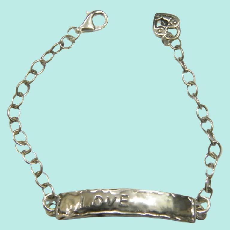 Sterling silver Bracelet . Engraved Love Bracelet. - Bluenoemi