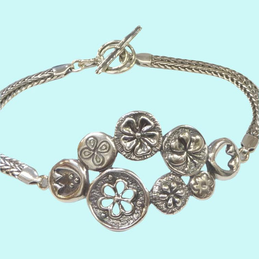 Romantic silver Bracelet in an amazing Floral design - Bluenoemi