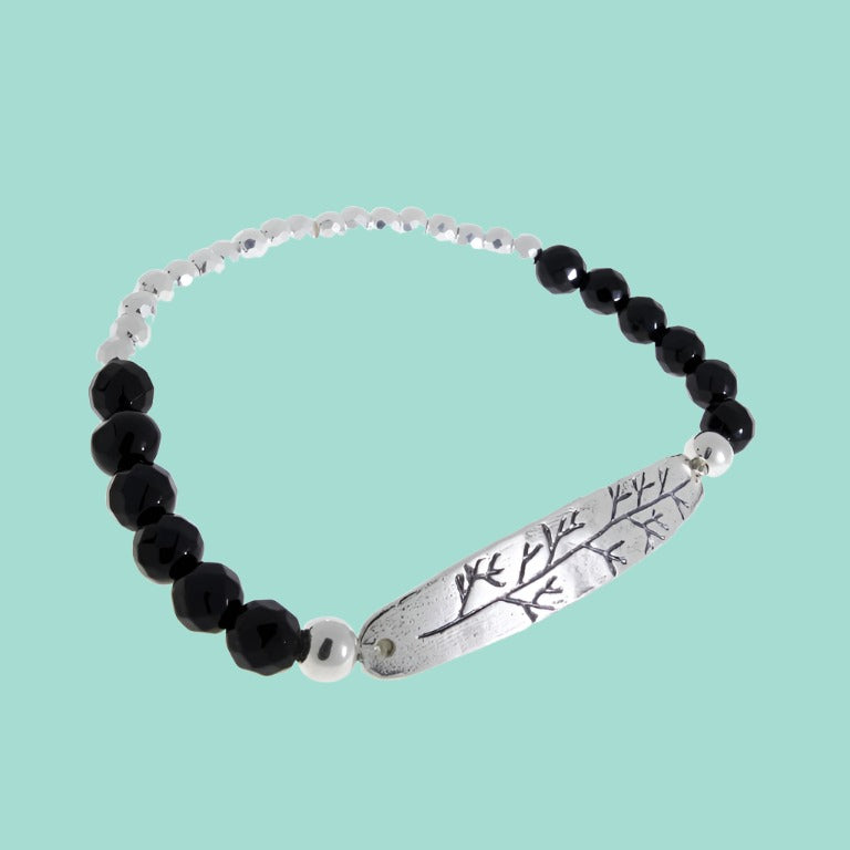 Engraved Silver Bracelet with turquoises or onyx - Bluenoemi