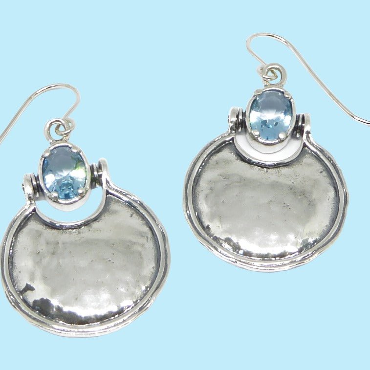 Earrings for woman, silver dangling earrings Delicate Blue Topaz and other zircons - Bluenoemi