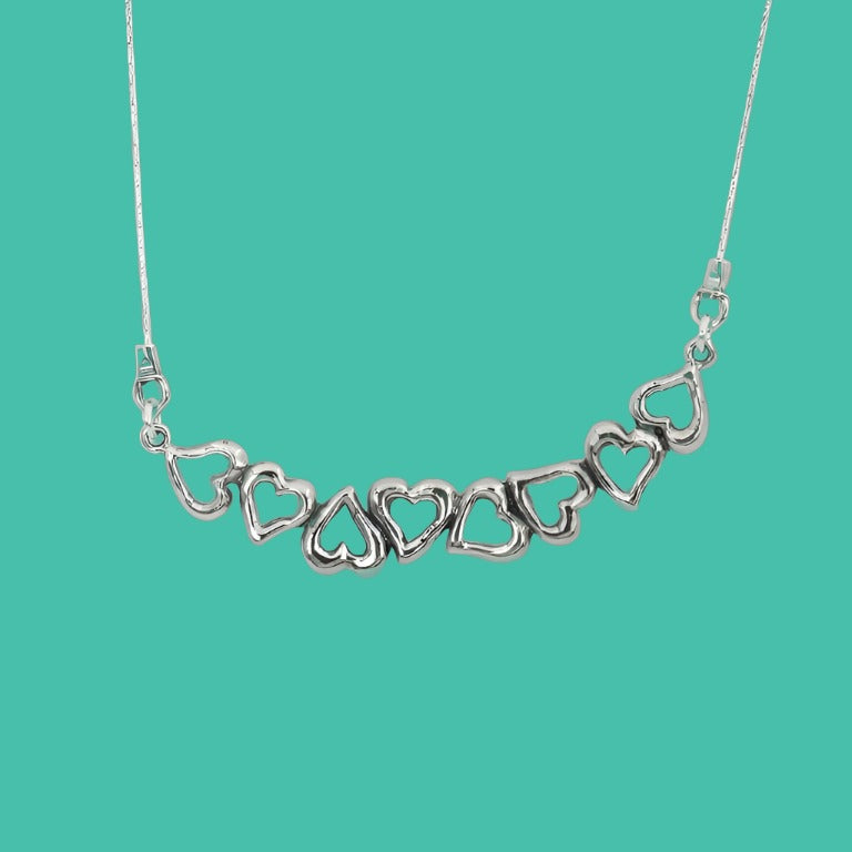 Silver chain with hearts Necklace for women. - Bluenoemi