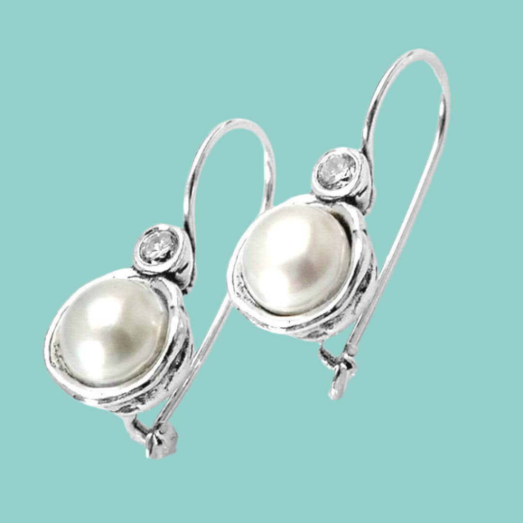 Silver earrings / pearls earrings for women / dangle earrings - Bluenoemi