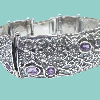 Bracelet Sterling Silver Handcrafted set with Amethyst - Bluenoemi