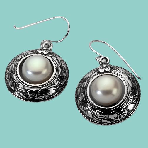 Silver earrings for women / dangle earrings. Nature Motif Earrings With Pearls - Bluenoemi