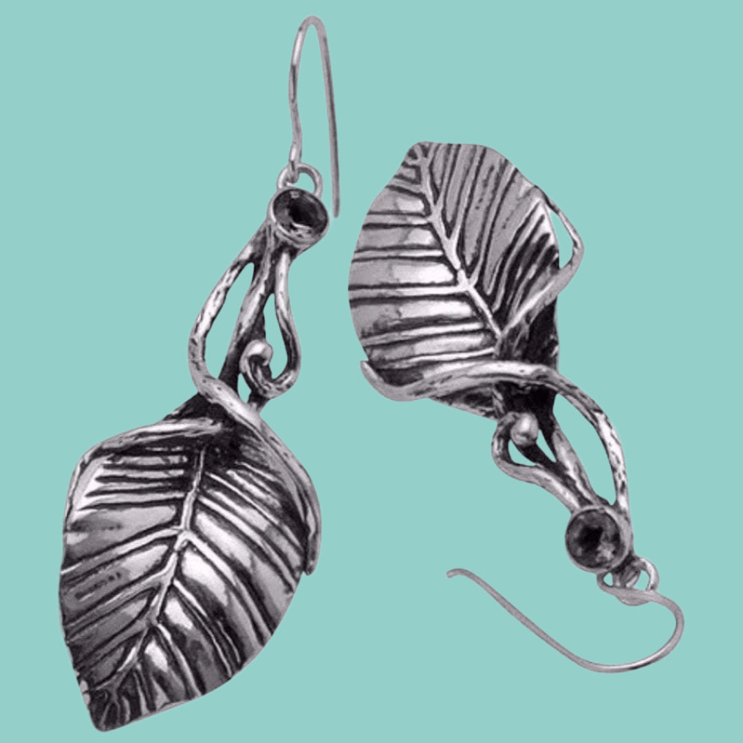 Sterling silver 925 Dangling Earrings Delicate Leaf design - Bluenoemi