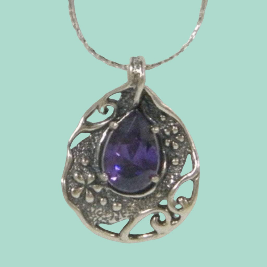 Floral Necklace 925 Sterling Silver set with Amethyst Zircon - Bluenoemi