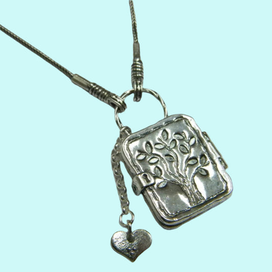 Sterling silver locket , engraved locket, charm heart jewelry - Bluenoemi