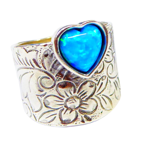 Sterling silver ring for woman set with a blue opal heart - Bluenoemi