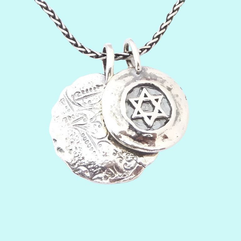 Elegant Star of David Necklace in Sterling Silver - Bluenoemi