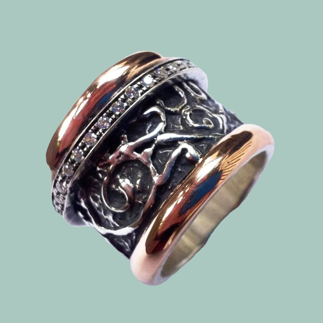 Fidget rings for women Bluenoemi Spinner Ring Bluenoemi Spinner ring for woman. Gold and silver Ladies Ring.